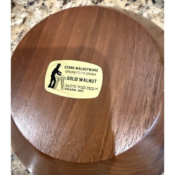Set Of 2  Ozark Treasures Salad Bowls Wood Walnut  Dish 7"  USA - Picture 5 of 5